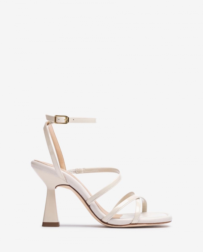 Sandales à brides multiples en cuir verni Unisa pour femme - Blanc Sandales à brides multiples en cuir verni Unisa pour femme - Blanc