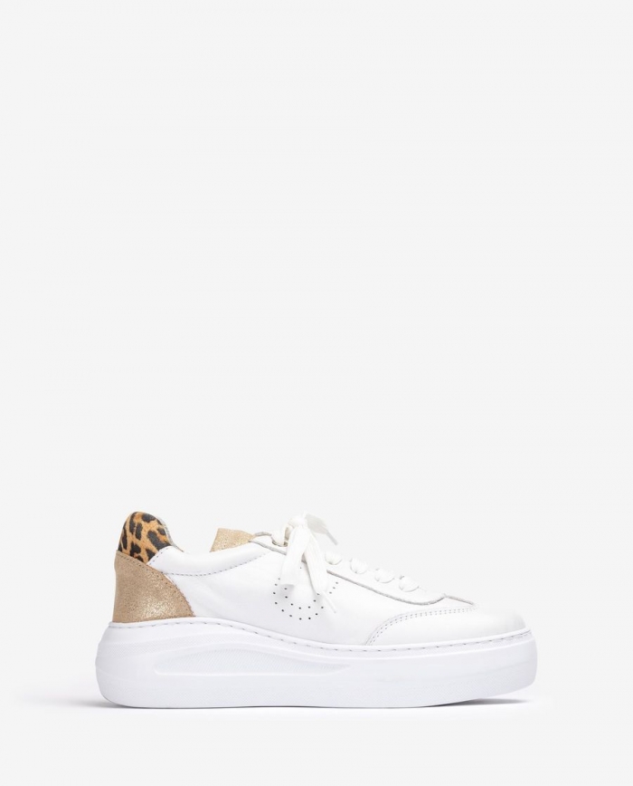 Chaussures de sport Unisa à semelles longues pour femme - Blanc Chaussures de sport Unisa à semelles longues pour femme - Blanc