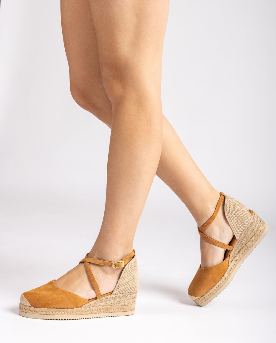 Espadrilles Unisa Femme en daim à brides croisées - Marron