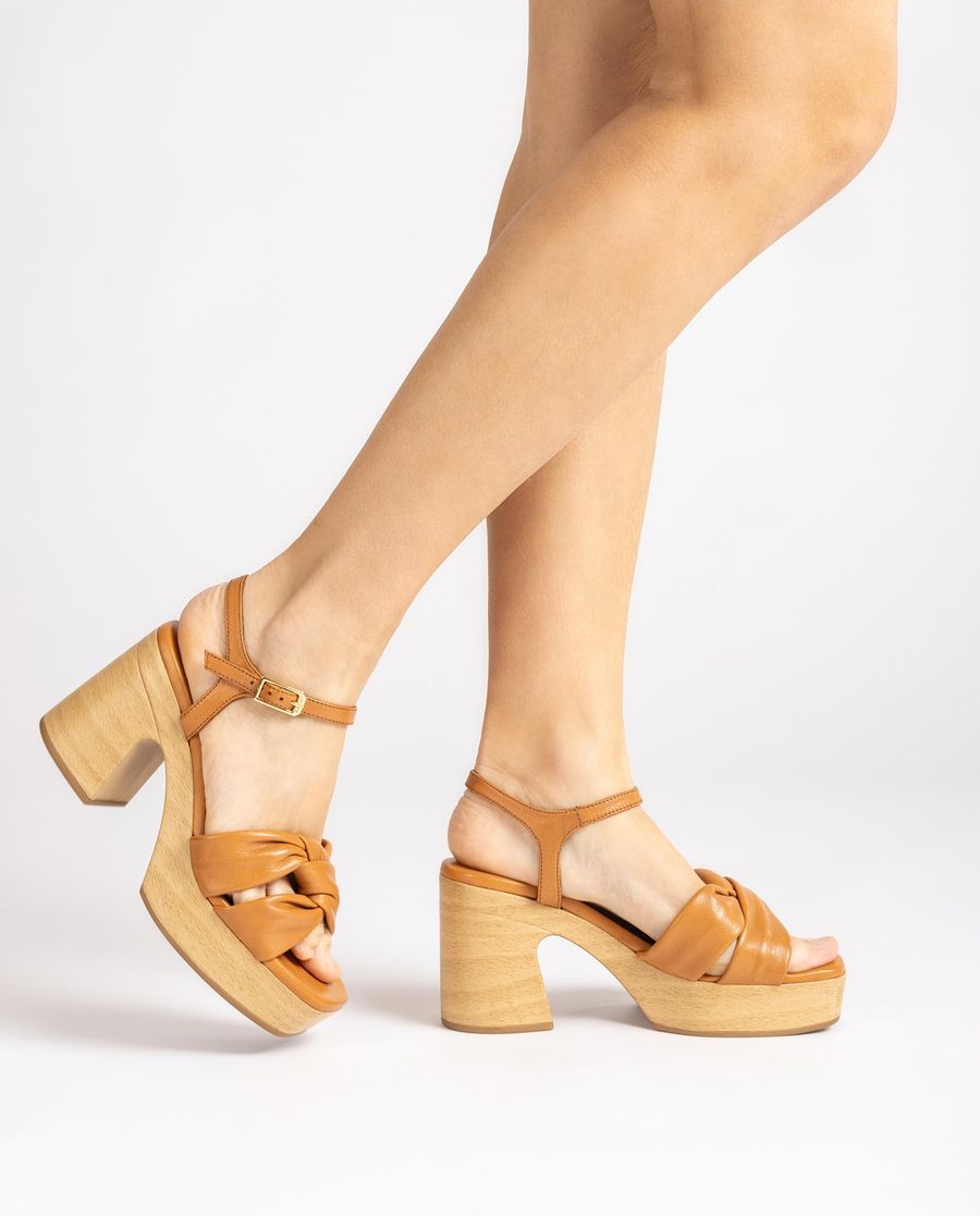 Sandales compensées Unisa pour femme avec brides nouées - Marron