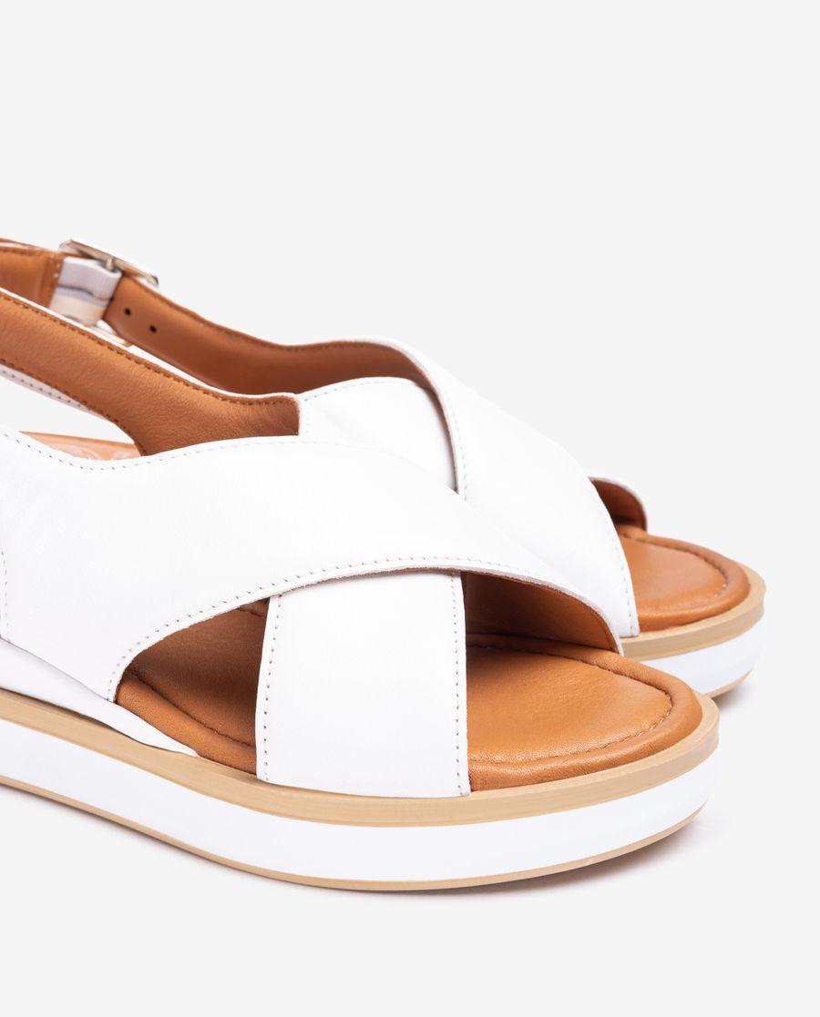 Sandales larges à brides croisées Unisa pour femme - Blanc