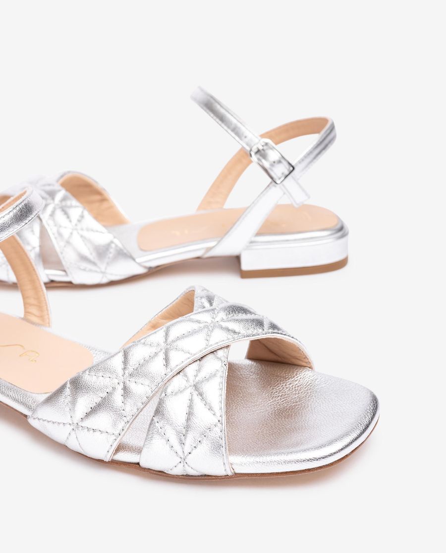 Sandales à talon bas Unisa pour femme - Argent