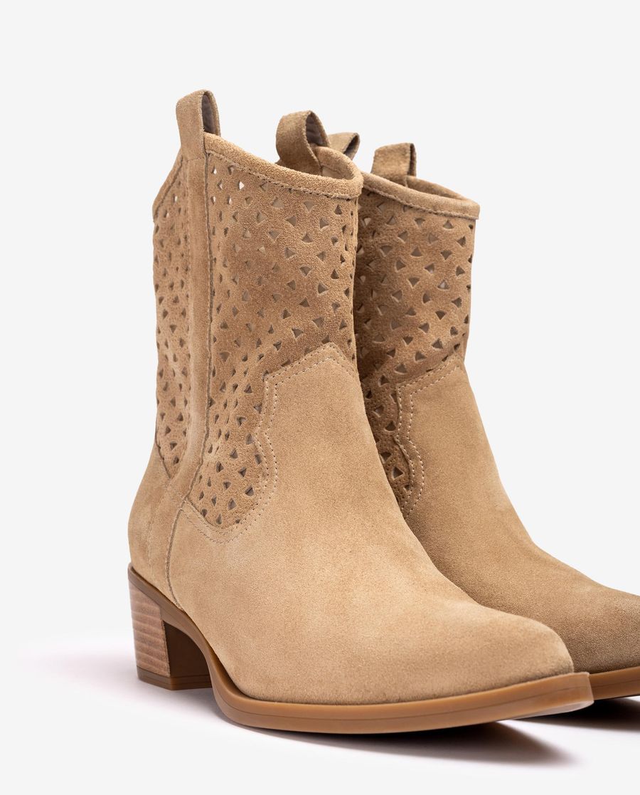 Bottines cowboy perforées Unisa pour femme - Beige