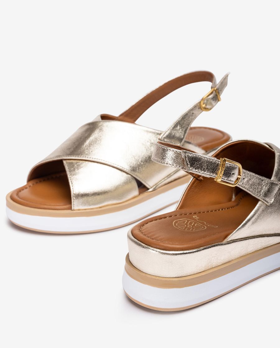 Sandales larges croisées Unisa pour femme - Doré