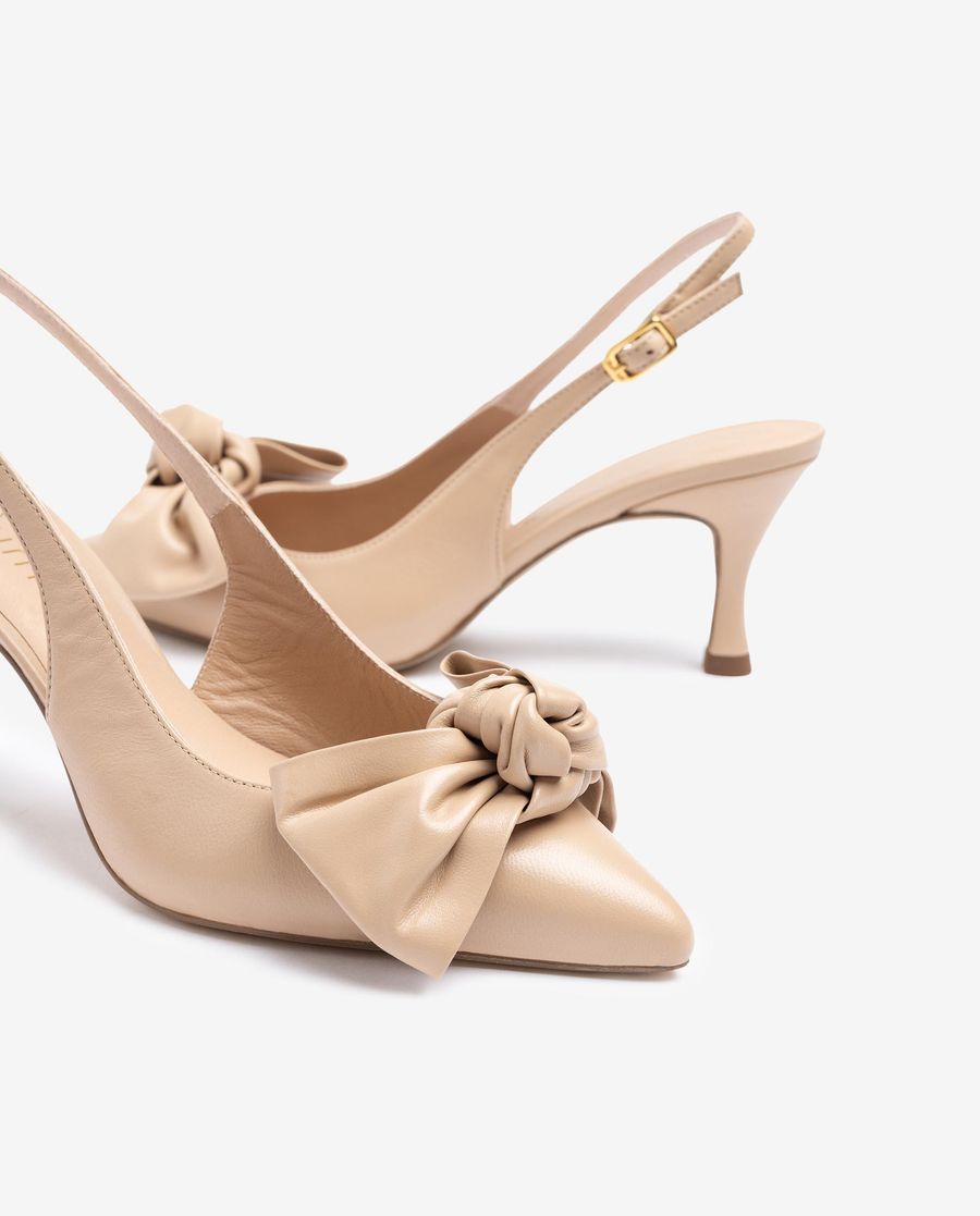 Chaussures Unisa à bout pointu et bride arrière avec nœud pour femme - Beige