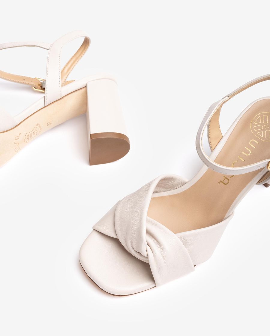 Sandales à brides croisées et talon moyen Unisa pour femme - Blanc