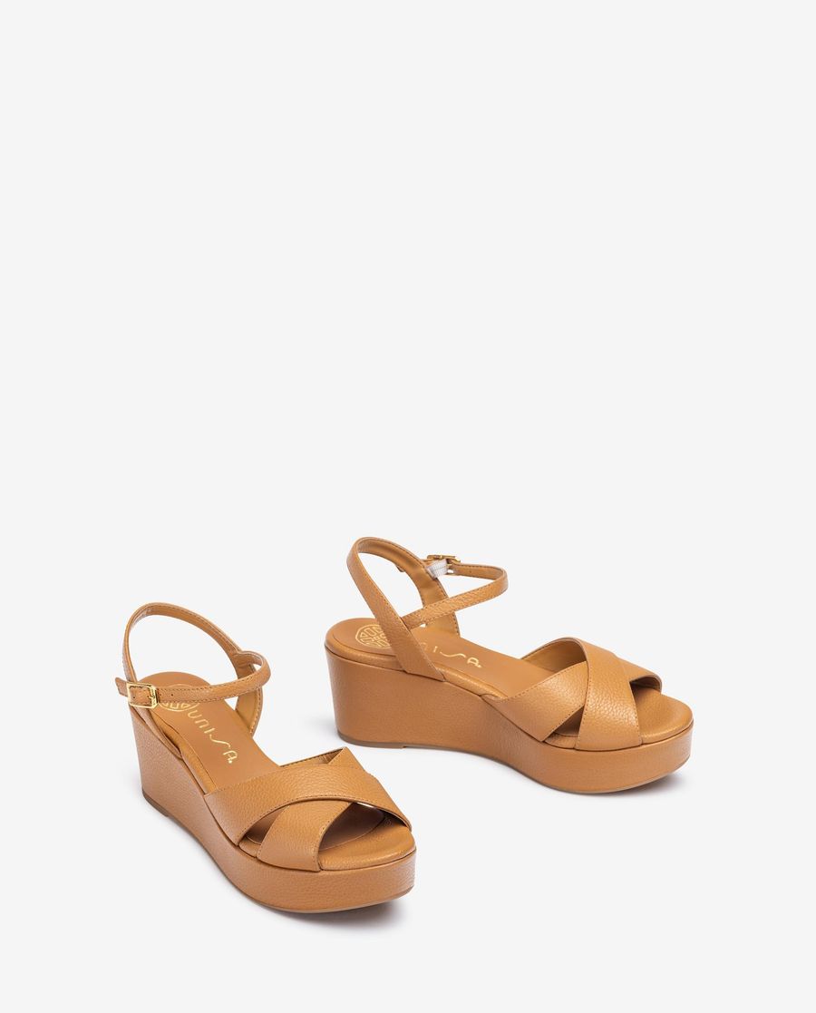 Sandales en cuir à brides croisées Unisa Femme - Marron