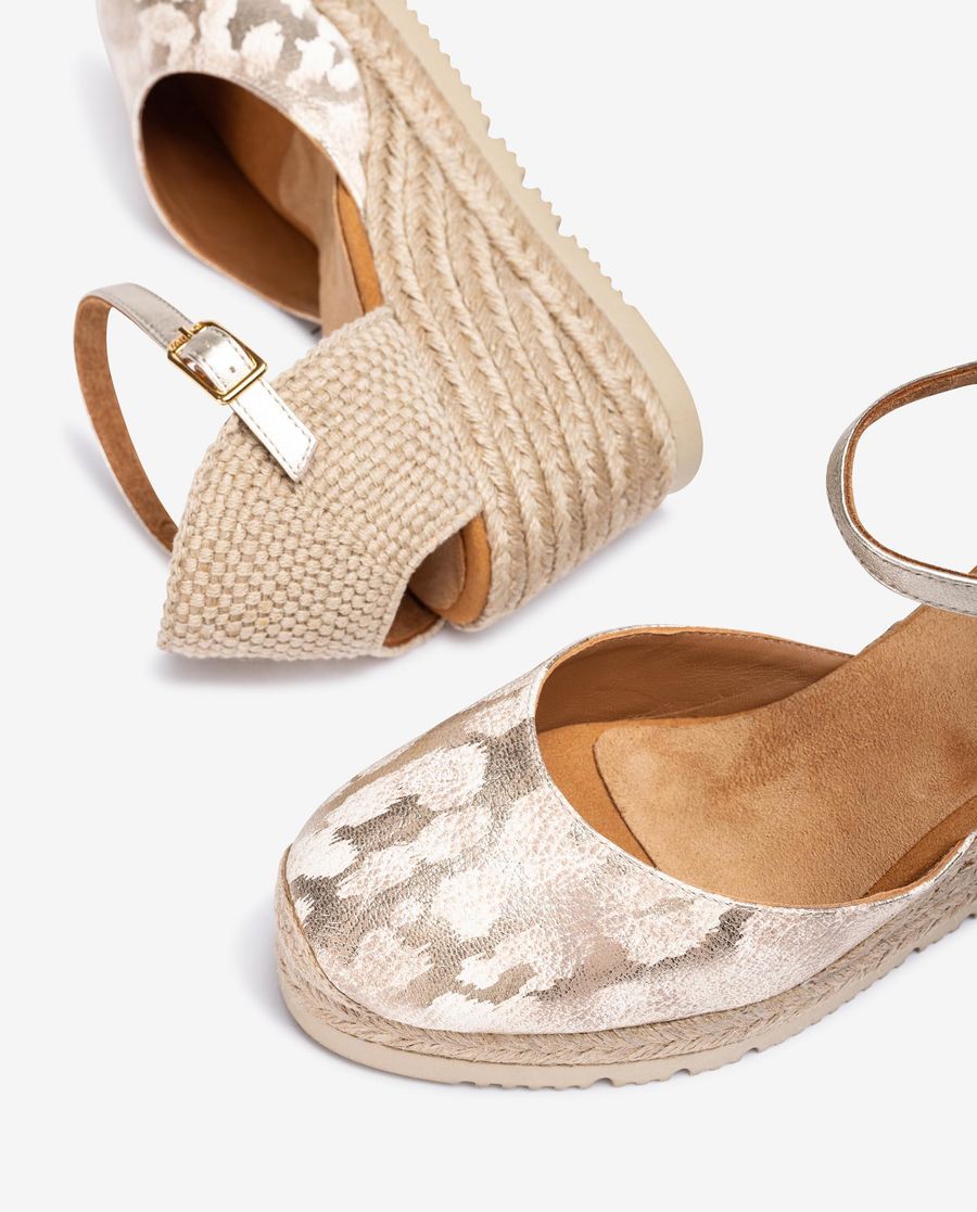Espadrilles à talon en cuir imprimé Unisa Femme - Doré