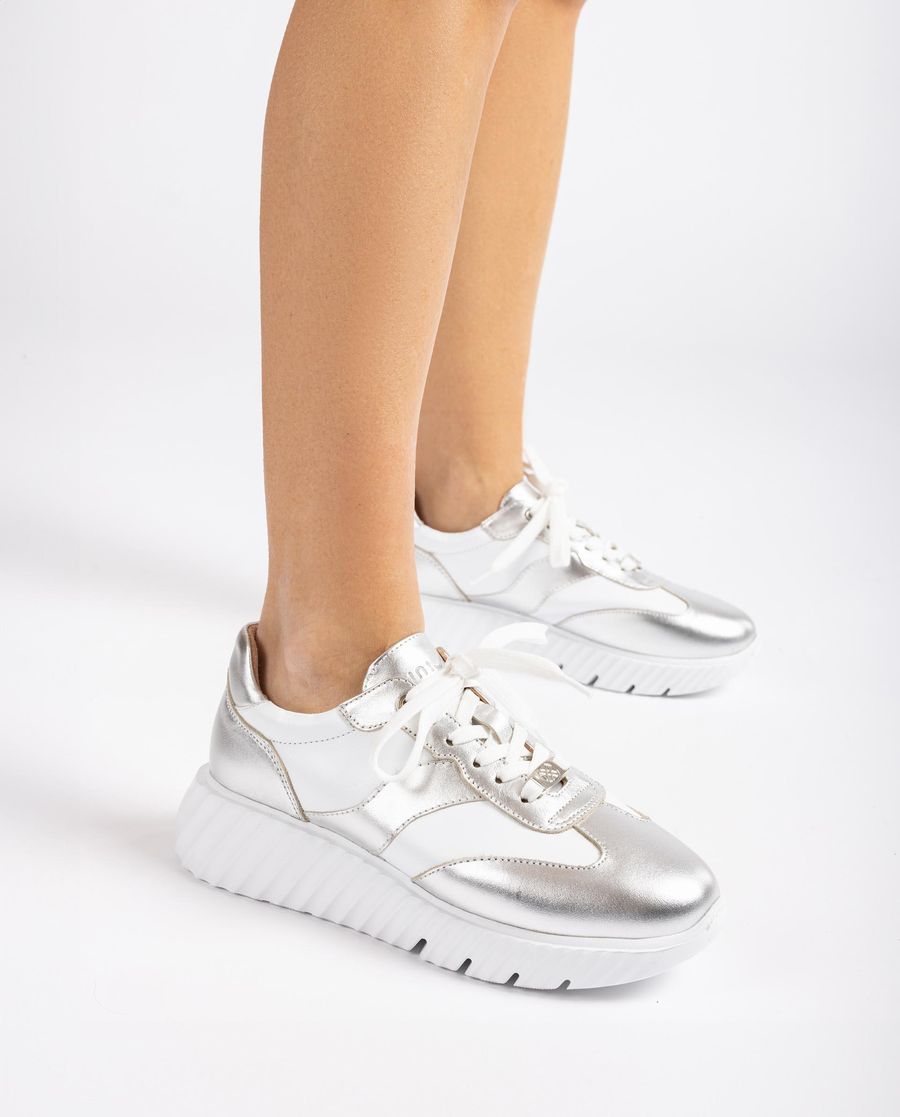 Baskets ultra-légères Unisa pour femme - Argentées / Blanches