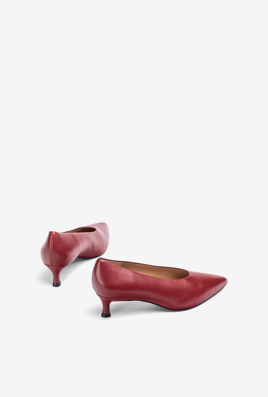 Escarpins à bout pointu et décolleté fermé Unisa pour femme - Rouge