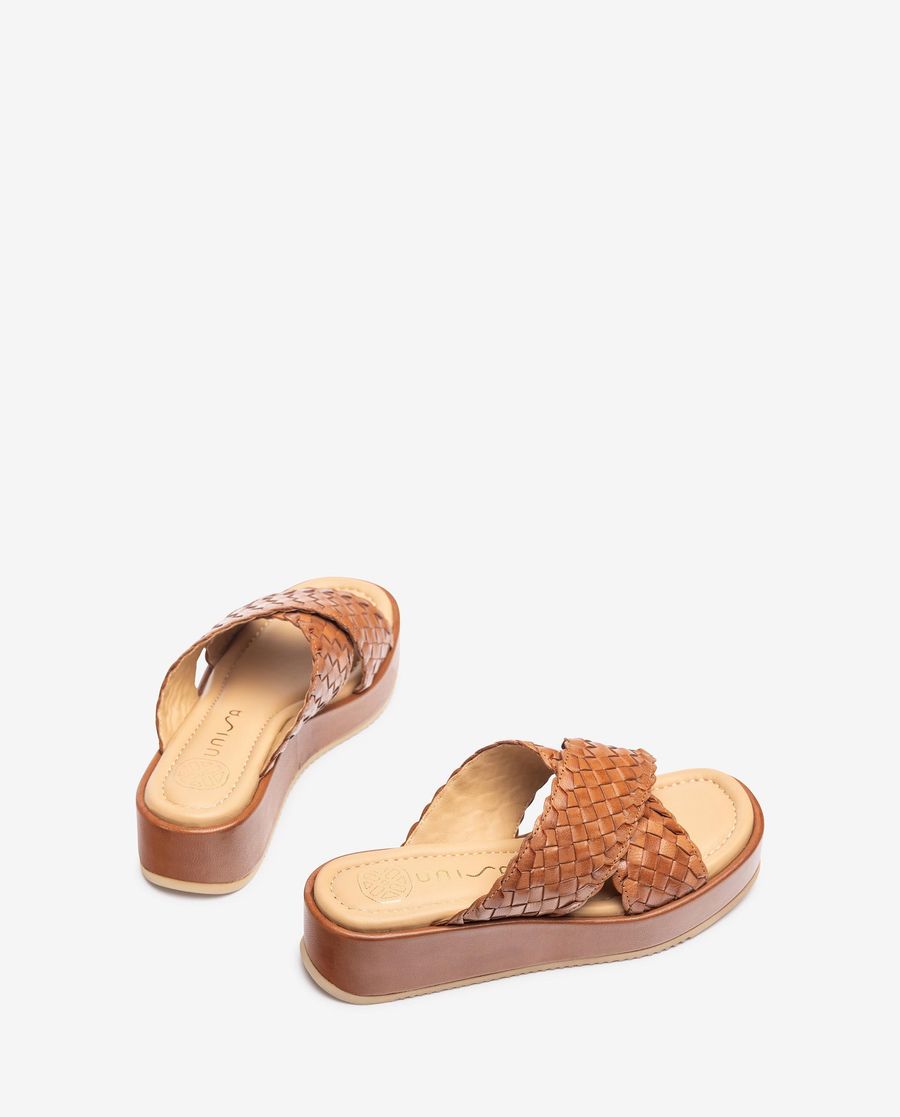 Sandales à larges brides tressées Unisa pour femme - Marron