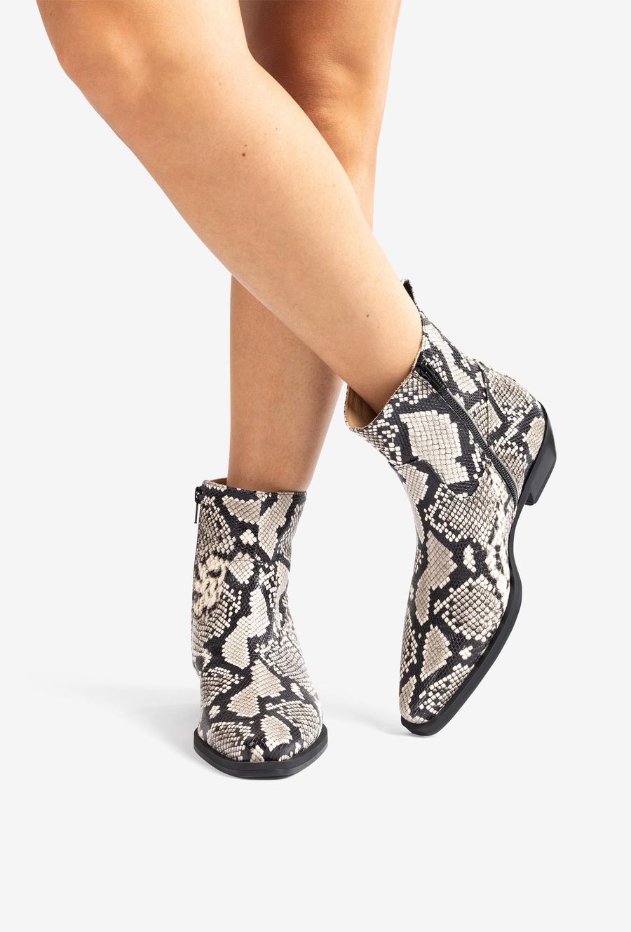 Bottines plates santiags Unisa Femme - Ivoire