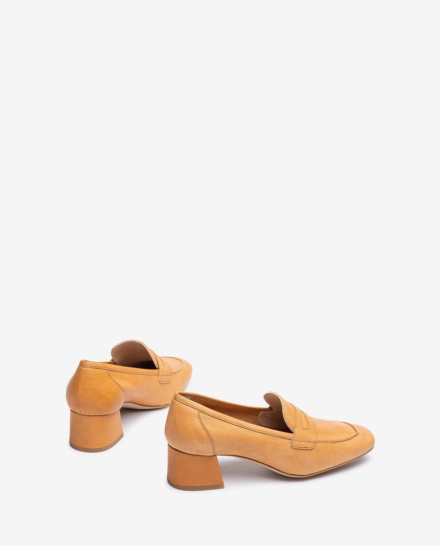 Mocassins en cuir non doublés Unisa pour femme - Marron