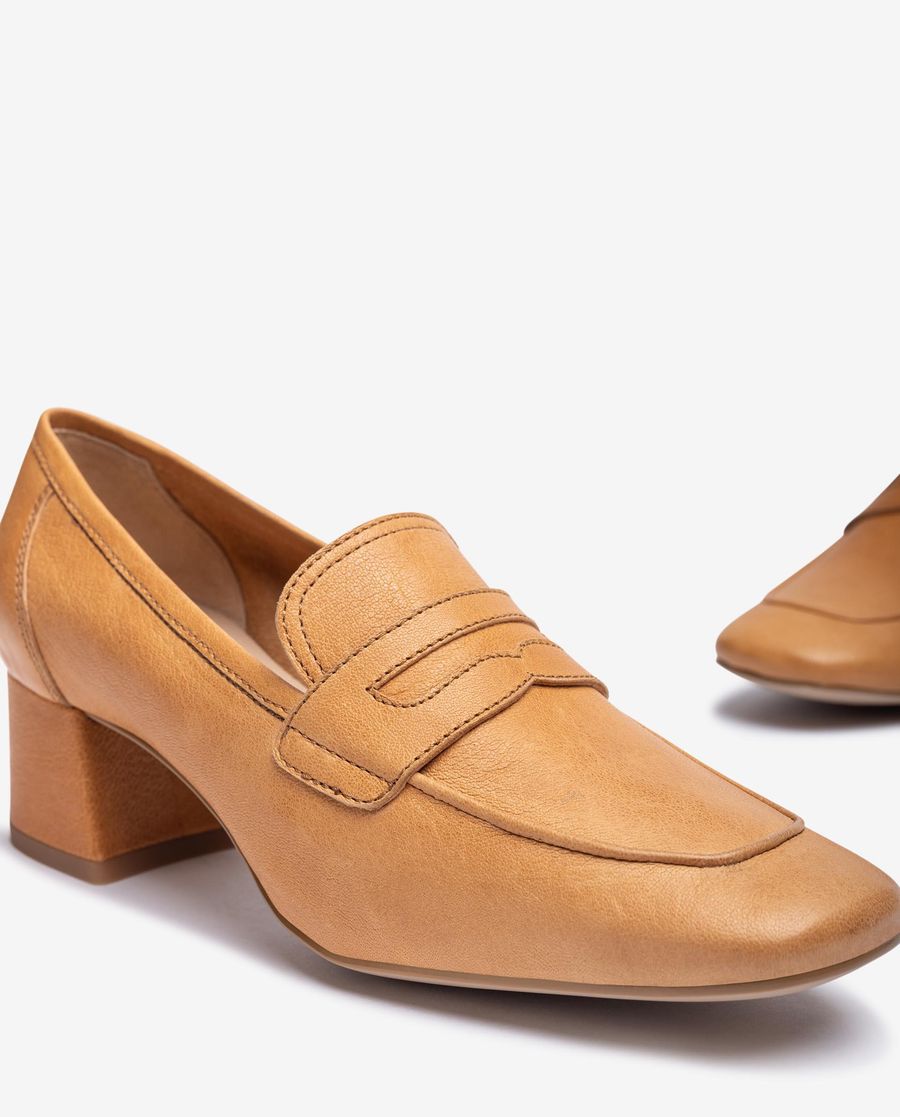 Mocassins en cuir non doublés Unisa pour femme - Marron