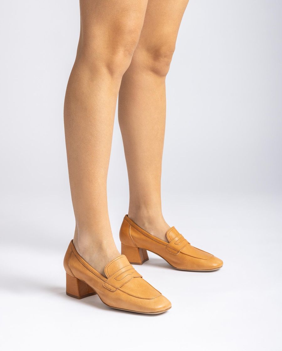 Mocassins en cuir non doublés Unisa pour femme - Marron
